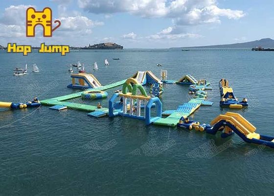 Holiday Vacation Water Park Inflatables Trampolina OEM ODM